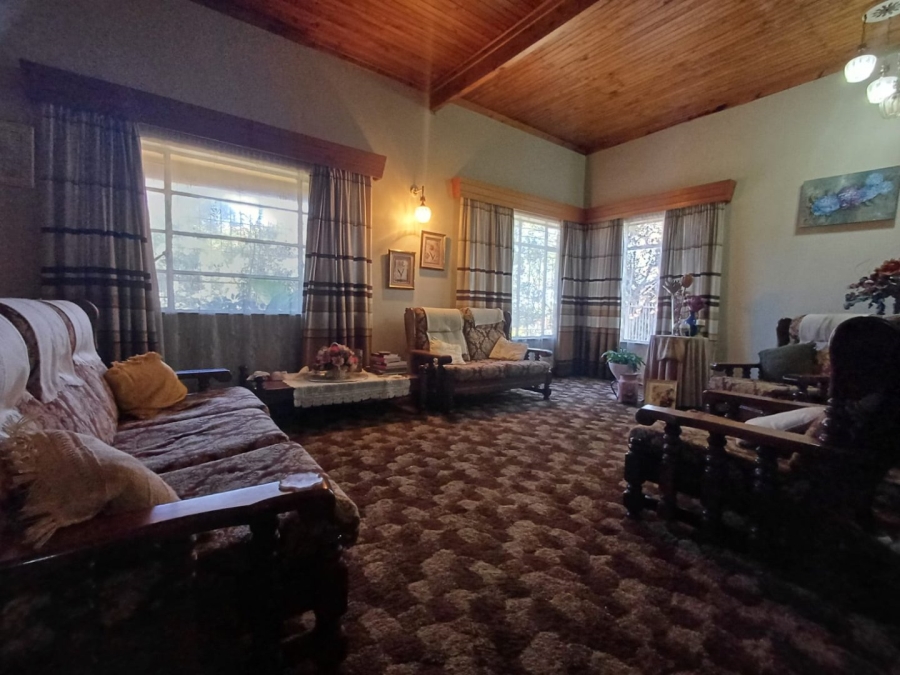 5 Bedroom Property for Sale in Oudorp North West